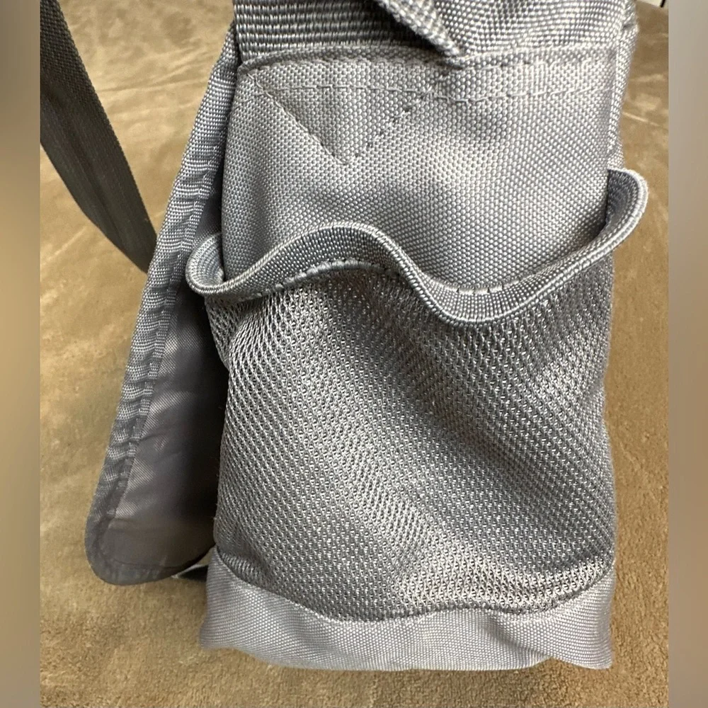 Adidas Laptop Messenger Bag Gray Shoulder Strap Padded Briefcase 329761 JDE002